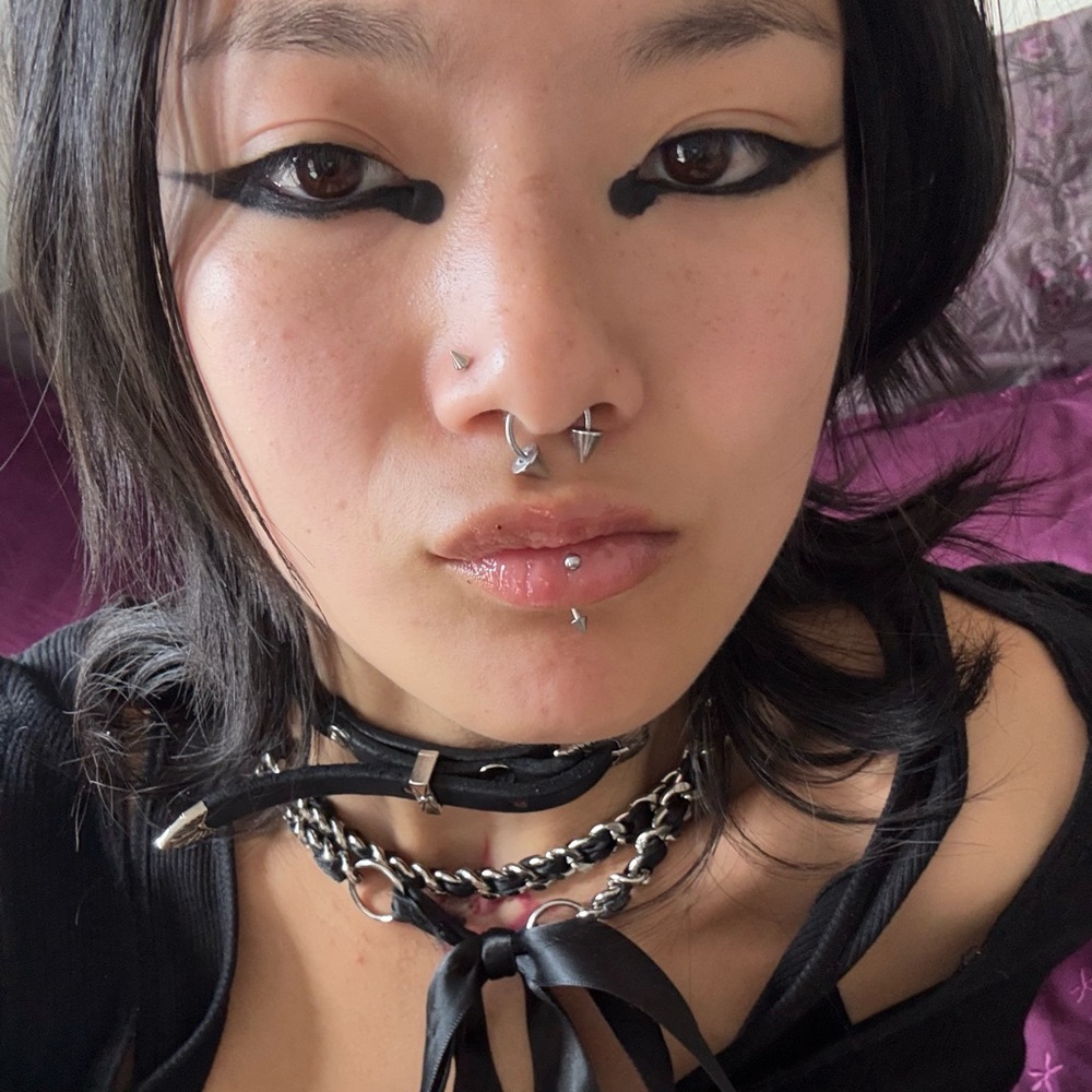 Meet your Posher, Avery